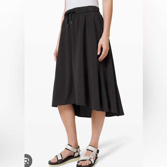 Lululemon Time to Flounce Skirt - Picture 1 of 8